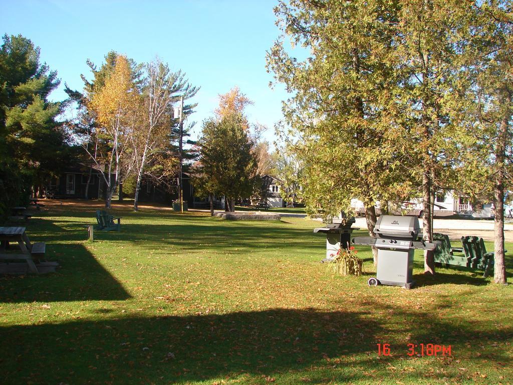 Sunnylea Resort Port Severn Esterno foto